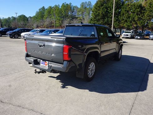 Used 2024 Toyota Tacoma SR5 image 21