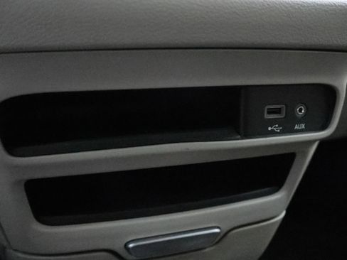 Used 2017 Chrysler Pacifica Touring-L w/ 13 Speaker Alpine Sound Group image 40