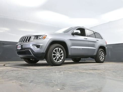 Used 2015 Jeep Grand Cherokee Limited w/ Trailer Tow Group IV image 46