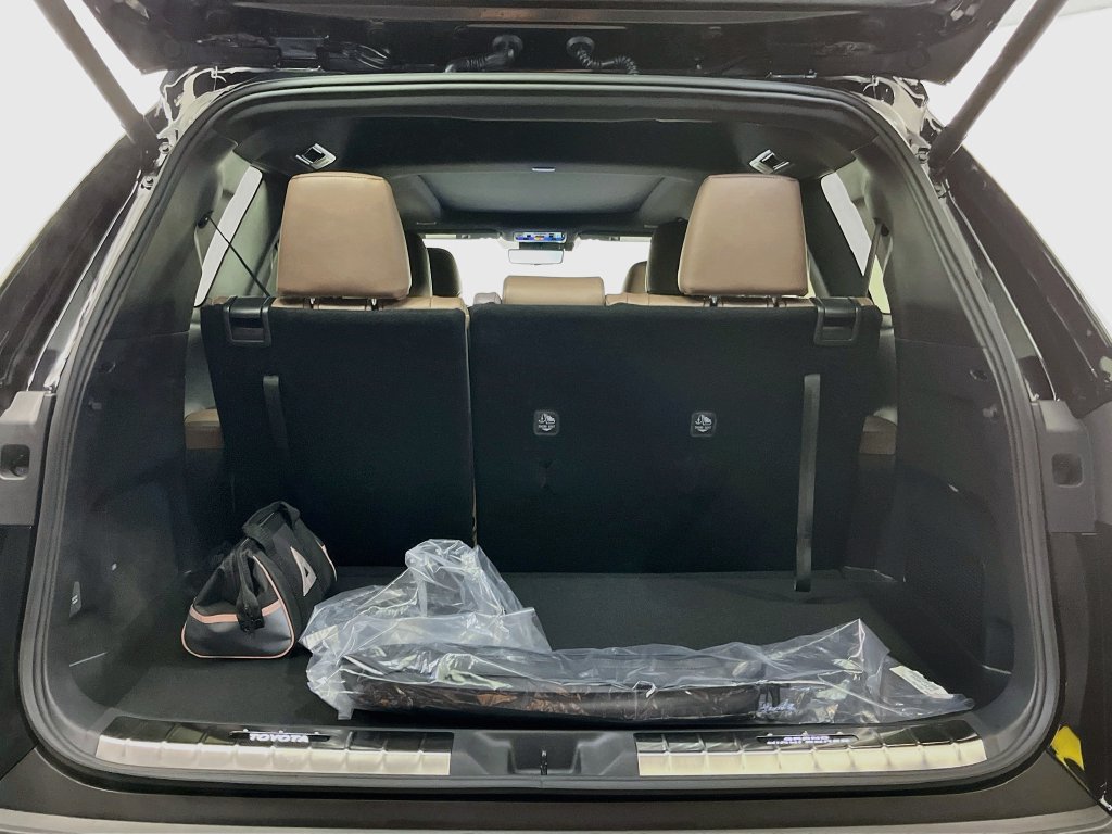 New 2026 Toyota Grand Highlander AWD Hybrid image 30