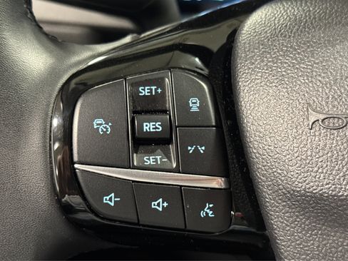 Used 2024 Ford Escape Platinum AWD/4WD image 24