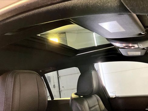 Used 2021 Mercedes-Benz GLE 450 4MATIC image 14