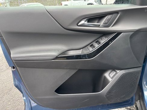 New 2026 Chevrolet Equinox LT w/ Convenience Package II image 7