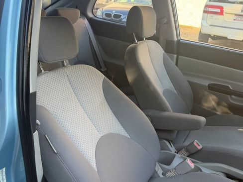 Used 2007 Hyundai Accent GS FWD image 12