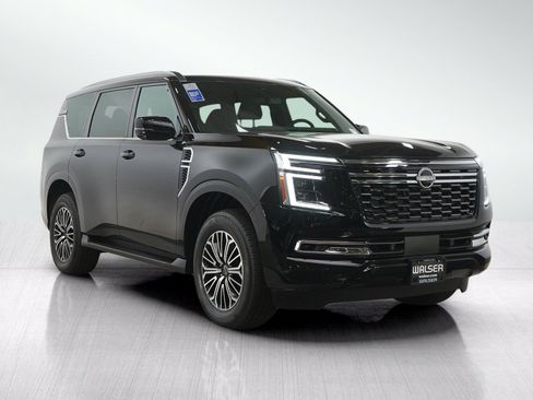 Certified 2025 Nissan Armada SL w/ Captain's Chari Seat Package AWD/4WD image 8