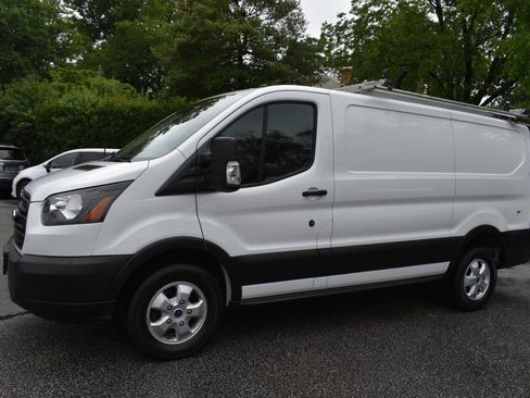 Used 2019 Ford Transit 250 130 Low Roof RWD image 2