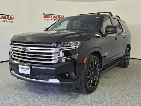 Used 2023 Chevrolet Tahoe High Country AWD/4WD image 3
