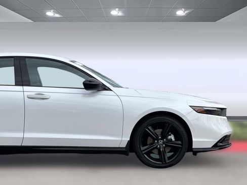 Certified 2023 Honda Accord Sport image 33