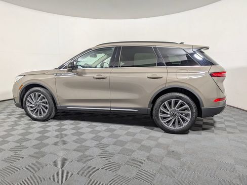 Used 2025 Lincoln Corsair Reserve AWD/4WD image 5