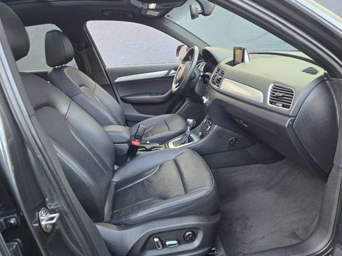 Used 2018 Audi Q3 2.0T Premium w/ Convenience Package AWD/4WD image 11