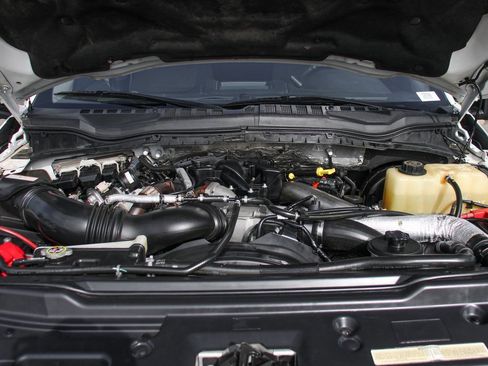 Used 2018 Ford F350 XLT image 12