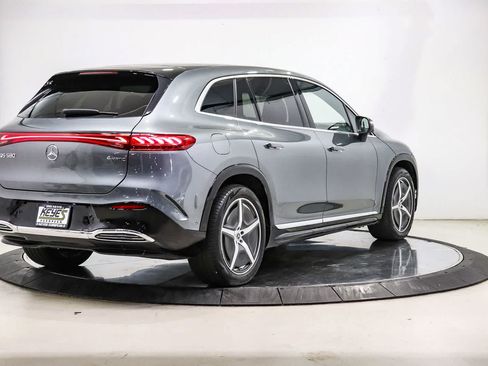 Certified 2023 Mercedes-Benz EQS 580 4MATIC SUV image 4