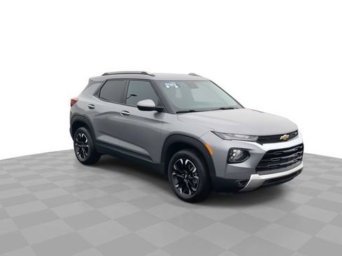 Certified 2023 Chevrolet TrailBlazer LT w/ Convenience Package AWD/4WD image 2
