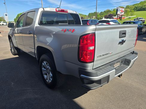 Used 2019 Chevrolet Colorado LT w/ LT Convenience Package AWD/4WD image 5