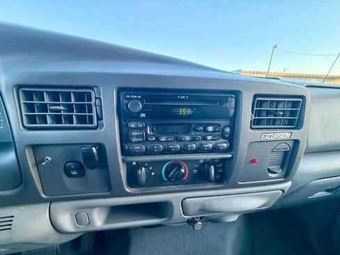 Used 2003 Ford Excursion XLT RWD image 25