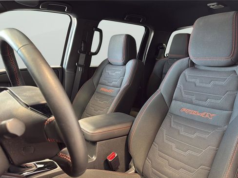 Used 2023 Nissan Frontier PRO-4X w/ Pro Convenience Package AWD/4WD image 12