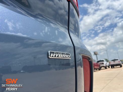 New 2025 Ford Escape SE image 12