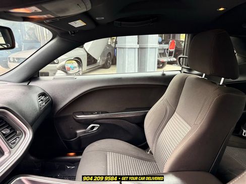 Used 2018 Dodge Challenger R/T w/ Performance Handling Group RWD image 25