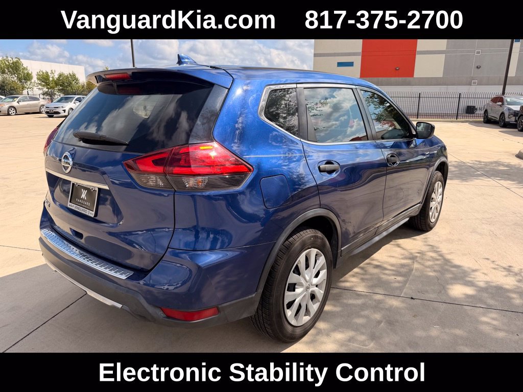 Used 2017 Nissan Rogue S FWD image 4