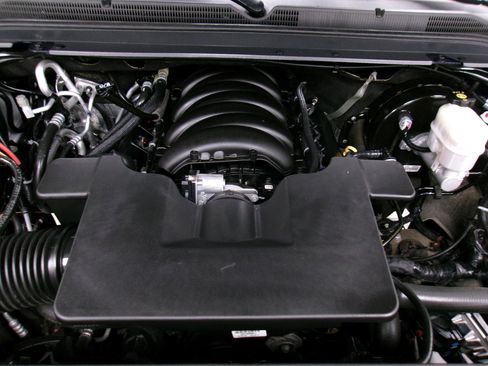 Used 2019 Chevrolet Tahoe LT image 17