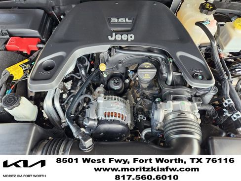 Used 2021 Jeep Gladiator Mojave AWD/4WD image 31