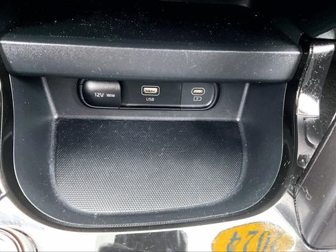 Used 2024 Kia Seltos S image 25