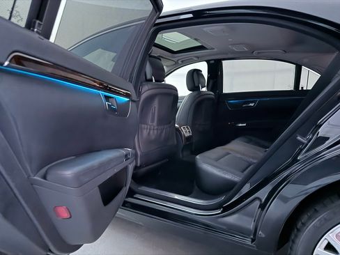 Used 2011 Mercedes-Benz S 550 4MATIC image 21