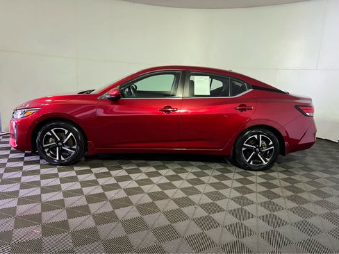 Certified 2024 Nissan Sentra SV FWD image 4
