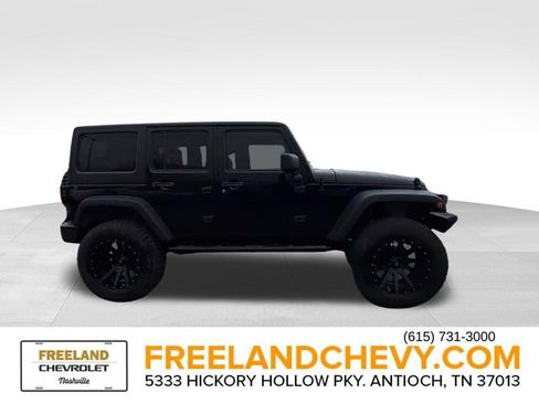 Used 2012 Jeep Wrangler Unlimited Sport image 2