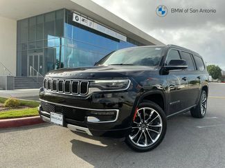 Used 2023 Jeep Wagoneer Series III w/ Premium Group I AWD/4WD video 1