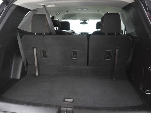 Used 2018 Chevrolet Traverse LT AWD/4WD image 9