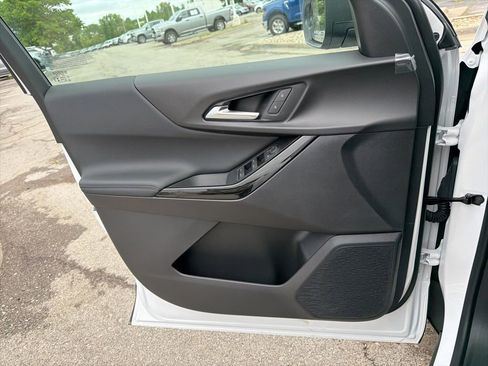 New 2026 Chevrolet Equinox LT AWD/4WD image 32