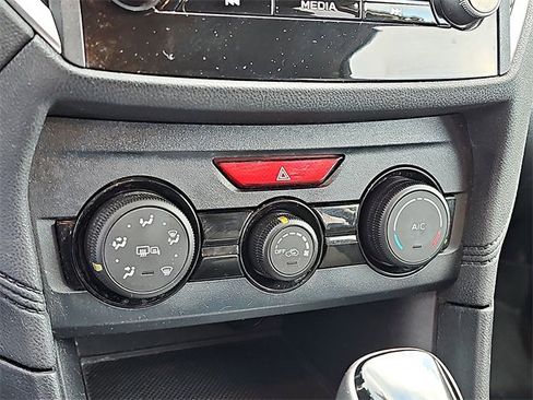 Used 2019 Subaru Crosstrek 2.0i Premium image 15