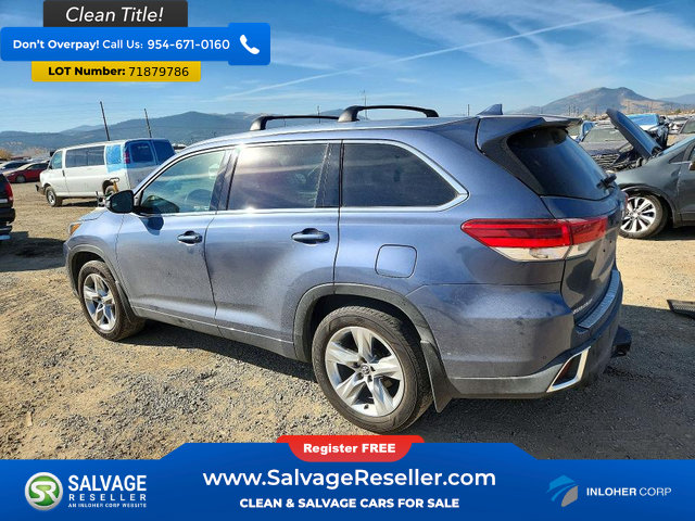 Used 2017 Toyota Highlander Limited AWD/4WD image 3