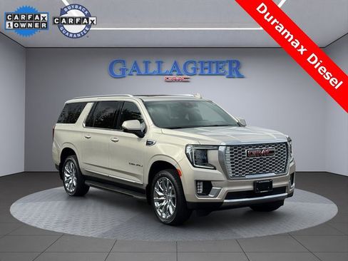 Used 2024 GMC Yukon XL Denali image 1