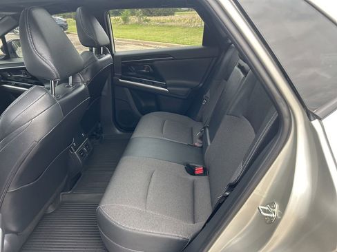 Used 2024 Toyota bZ4X XLE w/ Weather Package image 29