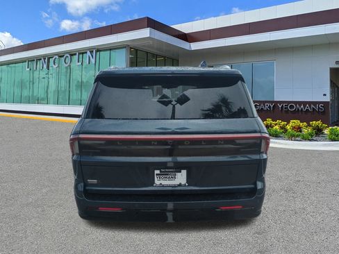 New 2025 Lincoln Navigator L Reserve AWD/4WD image 5