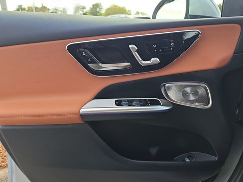 New 2026 Mercedes-Benz GLC 300 image 28