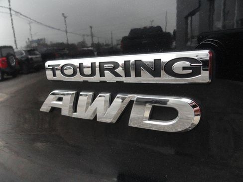 Used 2020 Honda Pilot Touring image 4