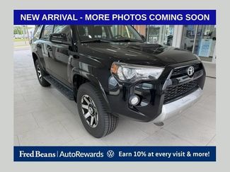 Used 2017 Toyota 4Runner TRD Off-Road AWD/4WD video 1