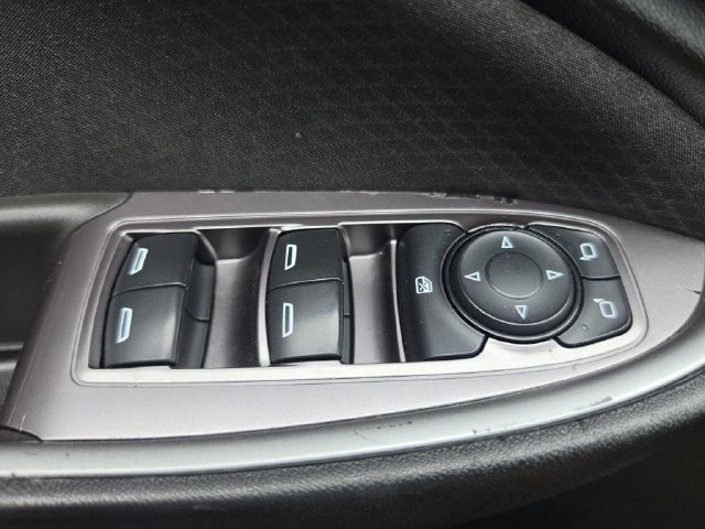 Used 2018 Chevrolet Malibu LS FWD image 16
