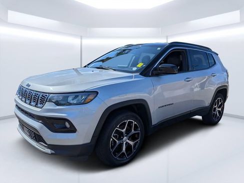 Certified 2024 Jeep Compass Limited AWD/4WD image 7