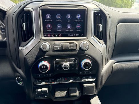 Used 2021 GMC Sierra 1500 Denali w/ Denali Ultimate Package AWD/4WD image 11
