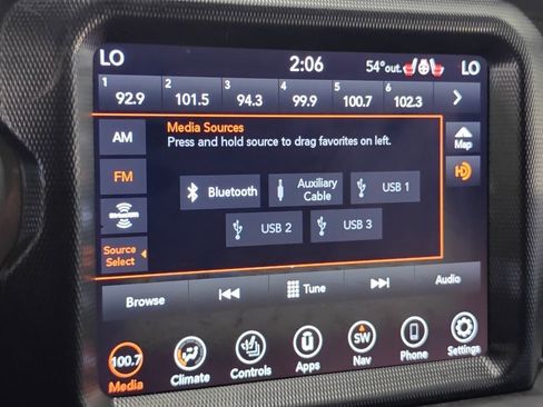 Used 2019 Jeep Wrangler Unlimited Sahara image 38