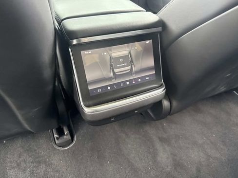 Used 2021 Tesla Model S Plaid image 14