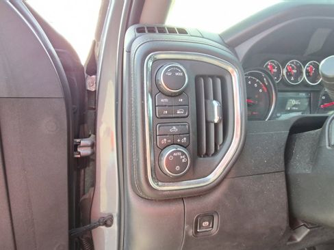 Used 2020 Chevrolet Silverado 1500 LT w/ All-Star Edition image 8