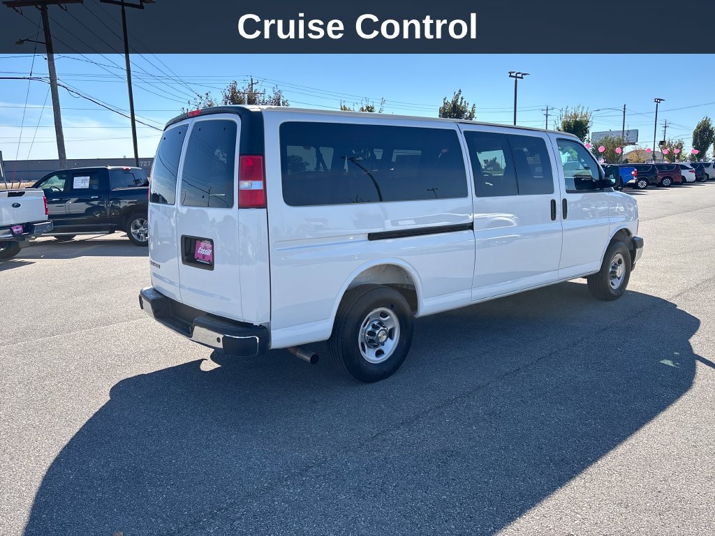 Used 2025 Chevrolet Express 3500 LT w/ LT Preferred Equipment Group RWD image 6