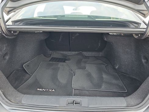 Used 2024 Nissan Sentra S FWD image 25