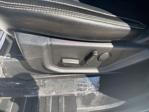 Used 2019 Ford F150 Lariat image 14