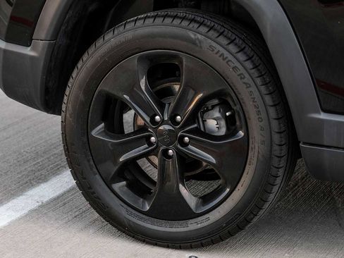 Used 2019 Jeep Compass Altitude image 53